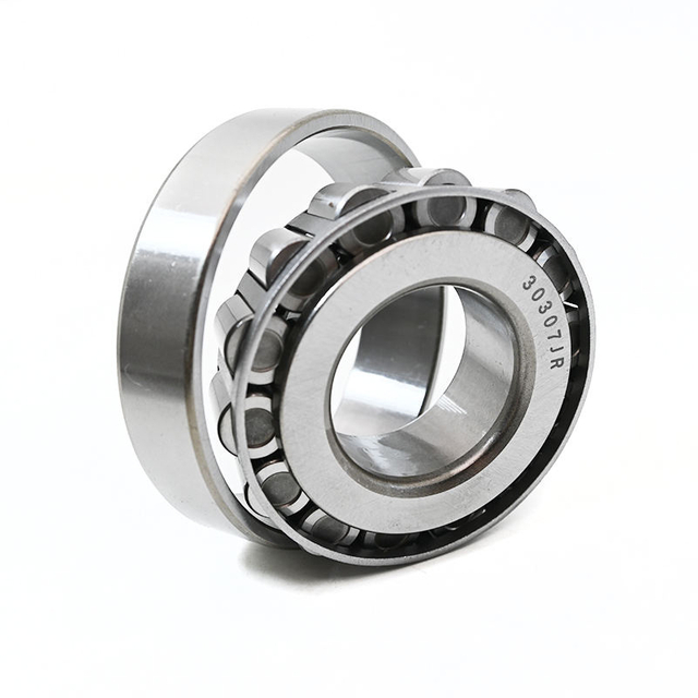 Premium Alloy Steel Material 30307 30205 30206 Tapered Roller Bearing for Trucks